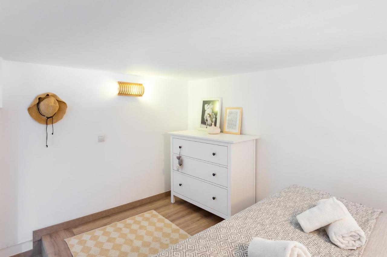 Stay U-Nique Apartments Travessera II バルセロナ エクステリア 写真